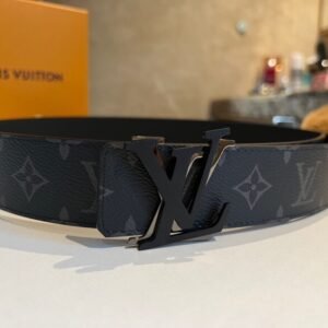 Louis Vuitton Shake Reversible LV Belt Monogram Eclipse Canvas Black Metal hardware LV Women Belt