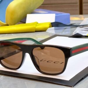 Gucci Square Frame Sunglasses Green For Women