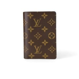 Louis Vuitton Passport Cover Monogram Canvas For Women 5.5in/14cm LV M60181